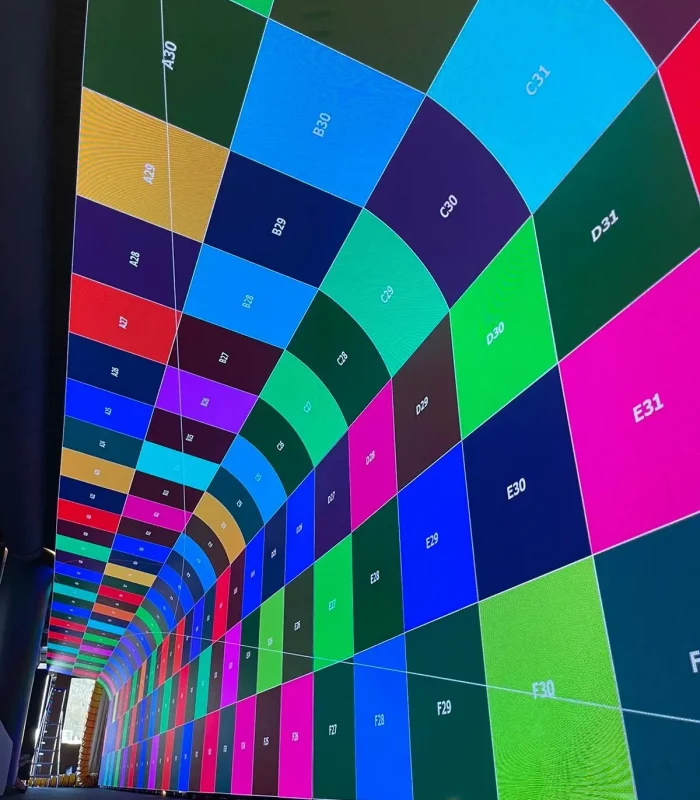 PHOTO MUR DE LED AVEC MIRE 2_installation technique
